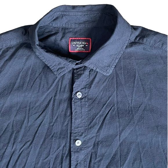 UNTUCKit Pavao Shirt Men's XL Navy Blue Seersucker Poplin Short Sleeve Button Up - Picture 3 of 6